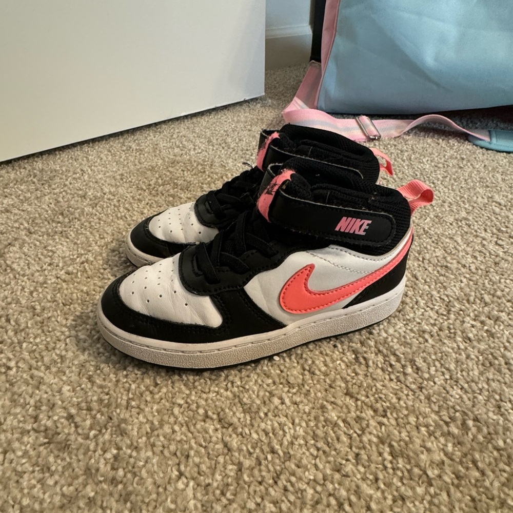 Nike girl high tops size toddler 10